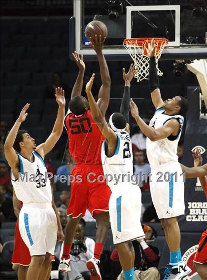 Thumbnail 2 in 2011 Jordan Brand Classic (Regional Game)  photogallery.