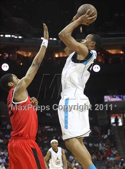 Thumbnail 3 in 2011 Jordan Brand Classic (Regional Game)  photogallery.