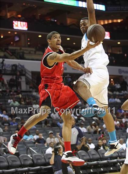 Thumbnail 1 in 2011 Jordan Brand Classic (Regional Game)  photogallery.