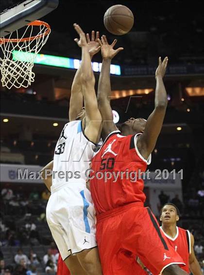 Thumbnail 3 in 2011 Jordan Brand Classic (Regional Game)  photogallery.