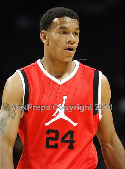 Thumbnail 2 in 2011 Jordan Brand Classic (Regional Game)  photogallery.