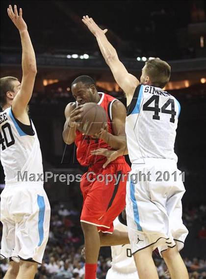 Thumbnail 3 in 2011 Jordan Brand Classic (Regional Game)  photogallery.