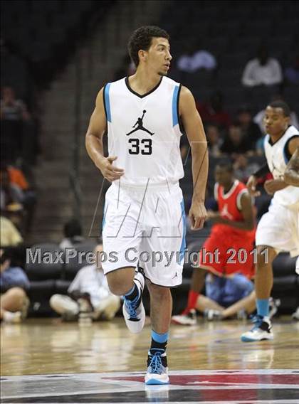 Thumbnail 2 in 2011 Jordan Brand Classic (Regional Game)  photogallery.