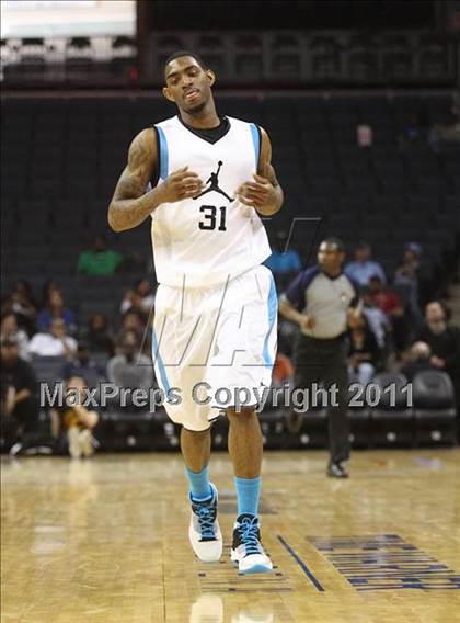 Thumbnail 2 in 2011 Jordan Brand Classic (Regional Game)  photogallery.