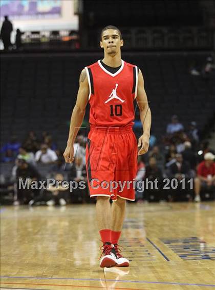 Thumbnail 3 in 2011 Jordan Brand Classic (Regional Game)  photogallery.