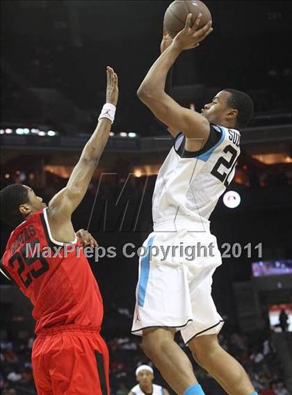 Thumbnail 1 in 2011 Jordan Brand Classic (Regional Game)  photogallery.