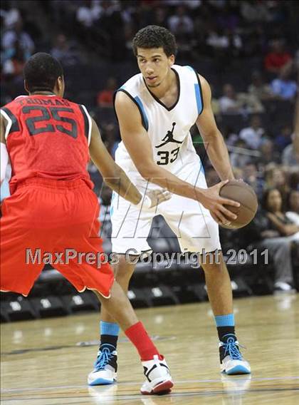 Thumbnail 3 in 2011 Jordan Brand Classic (Regional Game)  photogallery.