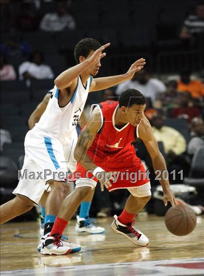 Thumbnail 1 in 2011 Jordan Brand Classic (Regional Game)  photogallery.