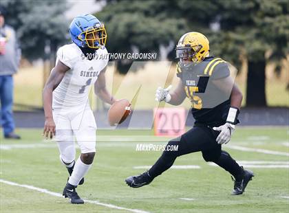 Thumbnail 2 in Simeon vs St. Laurence (Chicago Prep Bowl) photogallery.