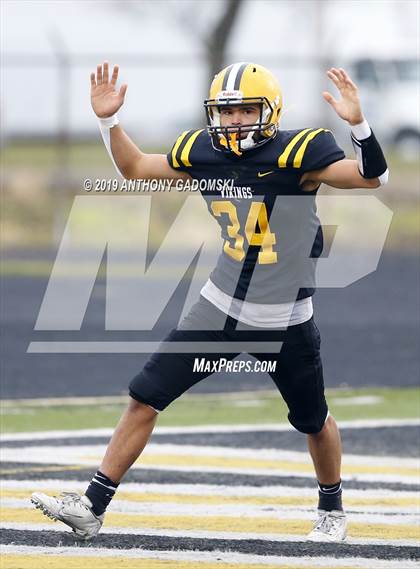 Thumbnail 2 in Simeon vs St. Laurence (Chicago Prep Bowl) photogallery.