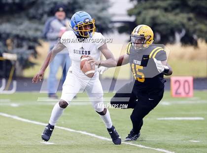 Thumbnail 3 in Simeon vs St. Laurence (Chicago Prep Bowl) photogallery.