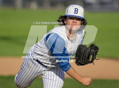 Thumbnail 2 in Muir @ Burbank photogallery.