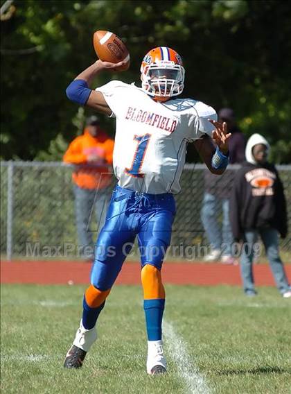 Thumbnail 2 in Bloomfield @ RHAM/Lyman Memorial photogallery.