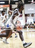 Photo from the gallery "Isidore Newman vs. Bishop O'Connell (Spalding Hoophall Classic)"