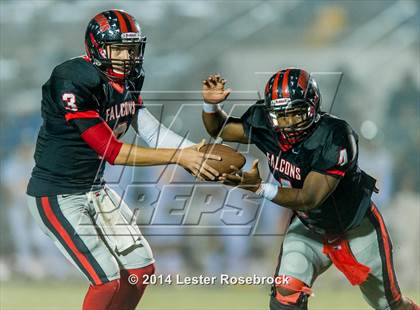 Thumbnail 2 in East Central vs. Stevens 6A Bi-District photogallery.