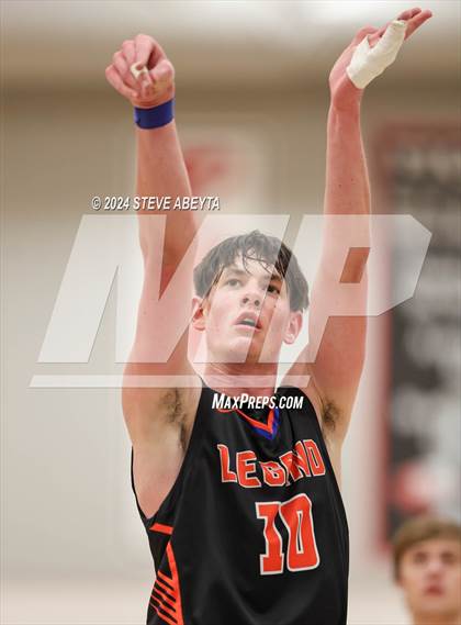 Thumbnail 2 in Legend @ Eaglecrest photogallery.