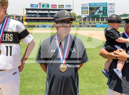 Thumbnail 3 in D'Hanis vs. Abbott (UIL 1A Baseball Semifinal) photogallery.
