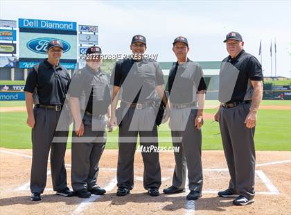 Thumbnail 3 in D'Hanis vs. Abbott (UIL 1A Baseball Semifinal) photogallery.