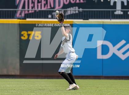 Thumbnail 3 in D'Hanis vs. Abbott (UIL 1A Baseball Semifinal) photogallery.