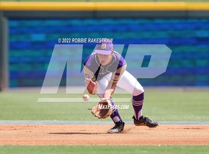 Thumbnail 3 in D'Hanis vs. Abbott (UIL 1A Baseball Semifinal) photogallery.