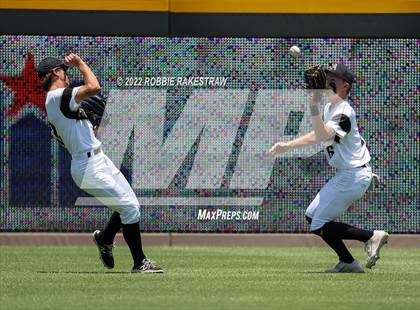 Thumbnail 2 in D'Hanis vs. Abbott (UIL 1A Baseball Semifinal) photogallery.