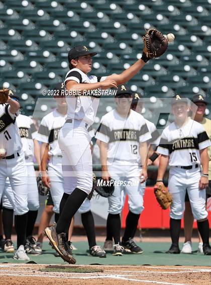Thumbnail 2 in D'Hanis vs. Abbott (UIL 1A Baseball Semifinal) photogallery.