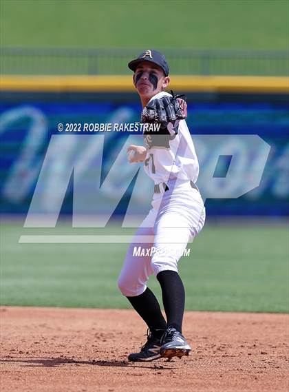 Thumbnail 2 in D'Hanis vs. Abbott (UIL 1A Baseball Semifinal) photogallery.
