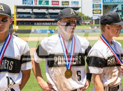 Thumbnail 2 in D'Hanis vs. Abbott (UIL 1A Baseball Semifinal) photogallery.