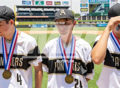 Thumbnail 3 in D'Hanis vs. Abbott (UIL 1A Baseball Semifinal) photogallery.