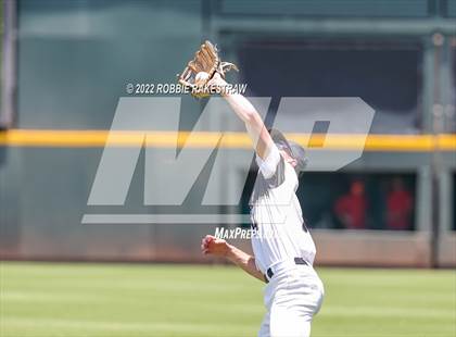 Thumbnail 3 in D'Hanis vs. Abbott (UIL 1A Baseball Semifinal) photogallery.