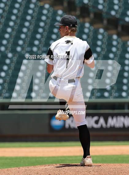 Thumbnail 2 in D'Hanis vs. Abbott (UIL 1A Baseball Semifinal) photogallery.