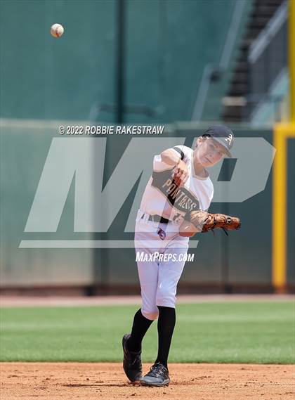 Thumbnail 3 in D'Hanis vs. Abbott (UIL 1A Baseball Semifinal) photogallery.