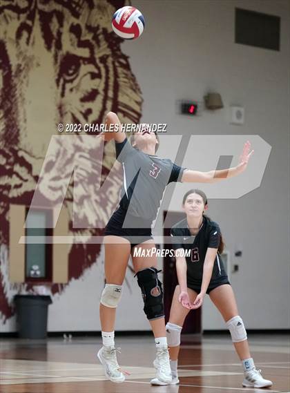 Thumbnail 1 in Magnolia @ A&M Consolidated (B Teams) photogallery.