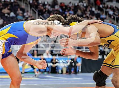 Thumbnail 2 in NYSPHSAA Division 2 State Championships (Wrestlebacks to 3rd place) photogallery.
