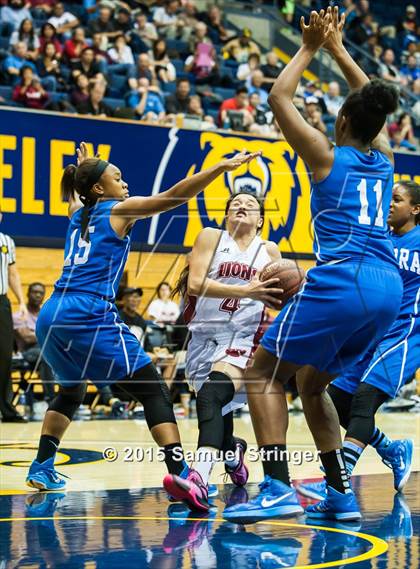 Thumbnail 2 in McClatchy vs. Serra (CIF State D1 Final) photogallery.