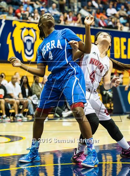 Thumbnail 2 in McClatchy vs. Serra (CIF State D1 Final) photogallery.
