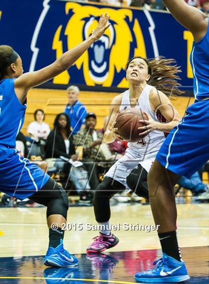 Thumbnail 1 in McClatchy vs. Serra (CIF State D1 Final) photogallery.