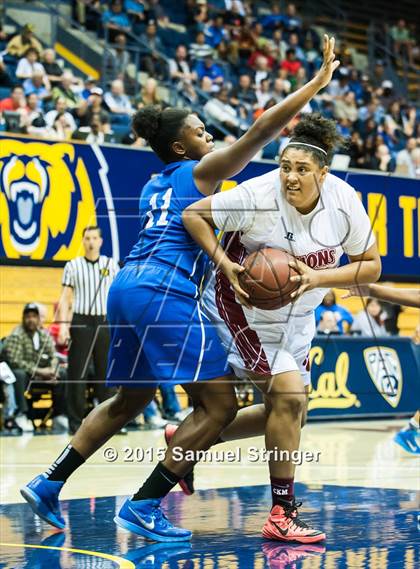 Thumbnail 1 in McClatchy vs. Serra (CIF State D1 Final) photogallery.