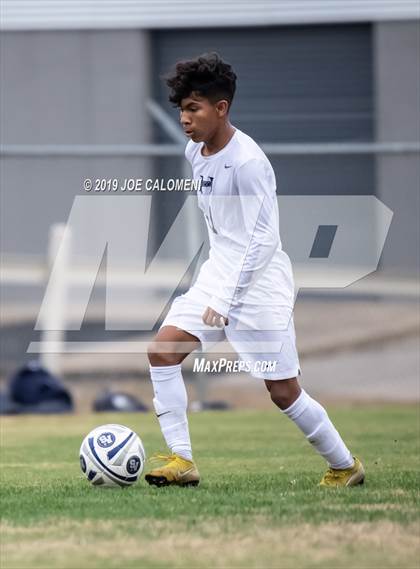 Thumbnail 3 in Hendrickson vs  Smithson Valley (Scrimmage) photogallery.