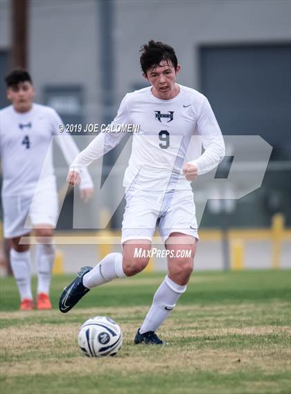 Thumbnail 3 in Hendrickson vs  Smithson Valley (Scrimmage) photogallery.