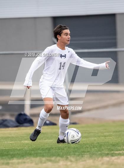 Thumbnail 2 in Hendrickson vs  Smithson Valley (Scrimmage) photogallery.