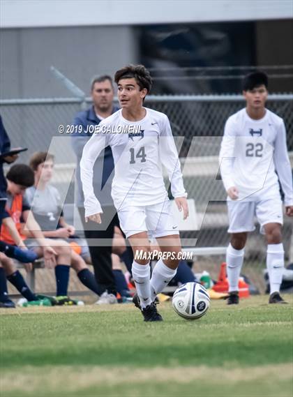Thumbnail 2 in Hendrickson vs  Smithson Valley (Scrimmage) photogallery.