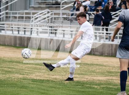 Thumbnail 3 in Hendrickson vs  Smithson Valley (Scrimmage) photogallery.