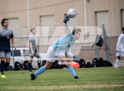Thumbnail 3 in Hendrickson vs  Smithson Valley (Scrimmage) photogallery.