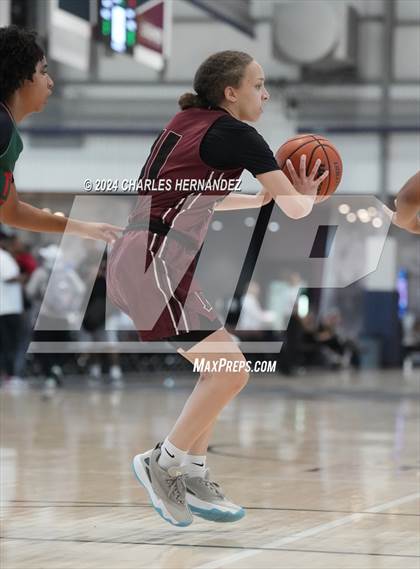 Thumbnail 1 in The Woodlands vs Austin (Texas Association of Basketball Coaches Showcase) photogallery.