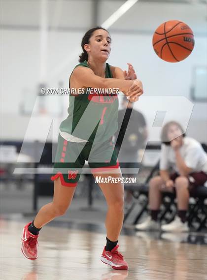 Thumbnail 2 in The Woodlands vs Austin (Texas Association of Basketball Coaches Showcase) photogallery.