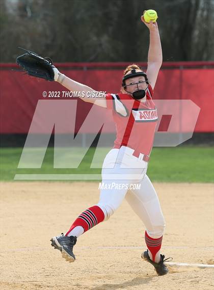 Thumbnail 2 in  East Brunswick vs St. Thomas Aquinas photogallery.