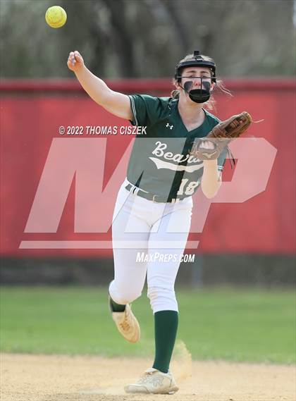 Thumbnail 3 in  East Brunswick vs St. Thomas Aquinas photogallery.