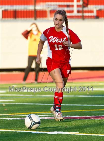 Thumbnail 3 in La Salle Academy vs Cranston West (RIIL D1 Quarterfinal) photogallery.