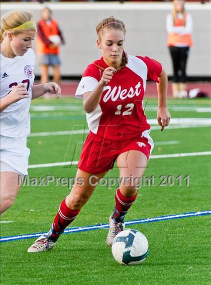 Thumbnail 3 in La Salle Academy vs Cranston West (RIIL D1 Quarterfinal) photogallery.